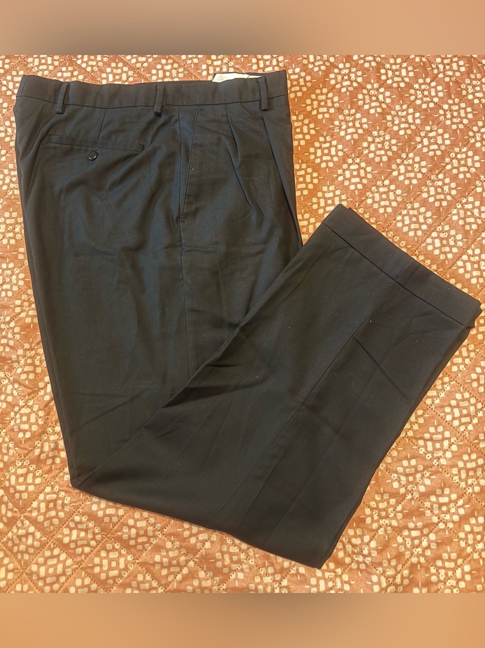 Louis Raphael Tailored Men’s Black Pleated Dress Pants size 36